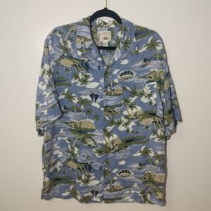 Vintage Hawaiian print shirt size medium